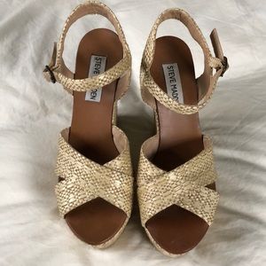 Steve Madden rattan wedge